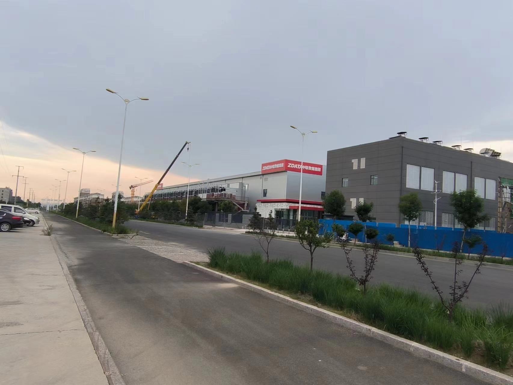 中标快讯|乌兰察布中联数据中心电气工程(图2) 中标快讯|乌兰察布中联数据中心电气工程(图2)